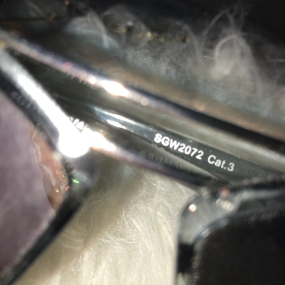 Blue Framed Cat Eye Sunglasses - Picture 4 of 5